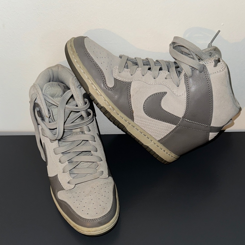 Stylish Gray High-Top Sneakers